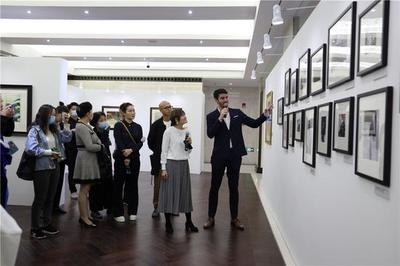 一世紀(jì) 思無極 融匯東西的藝術(shù)盛宴，紀(jì)念大師百年誕辰